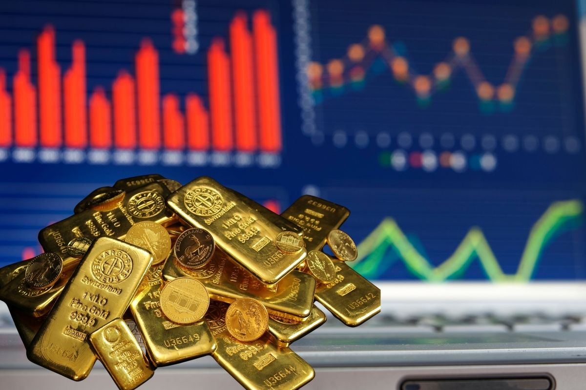 Belirsizlik ve jeopolitik gerilim borsayı düşürdü, altını yükseltti