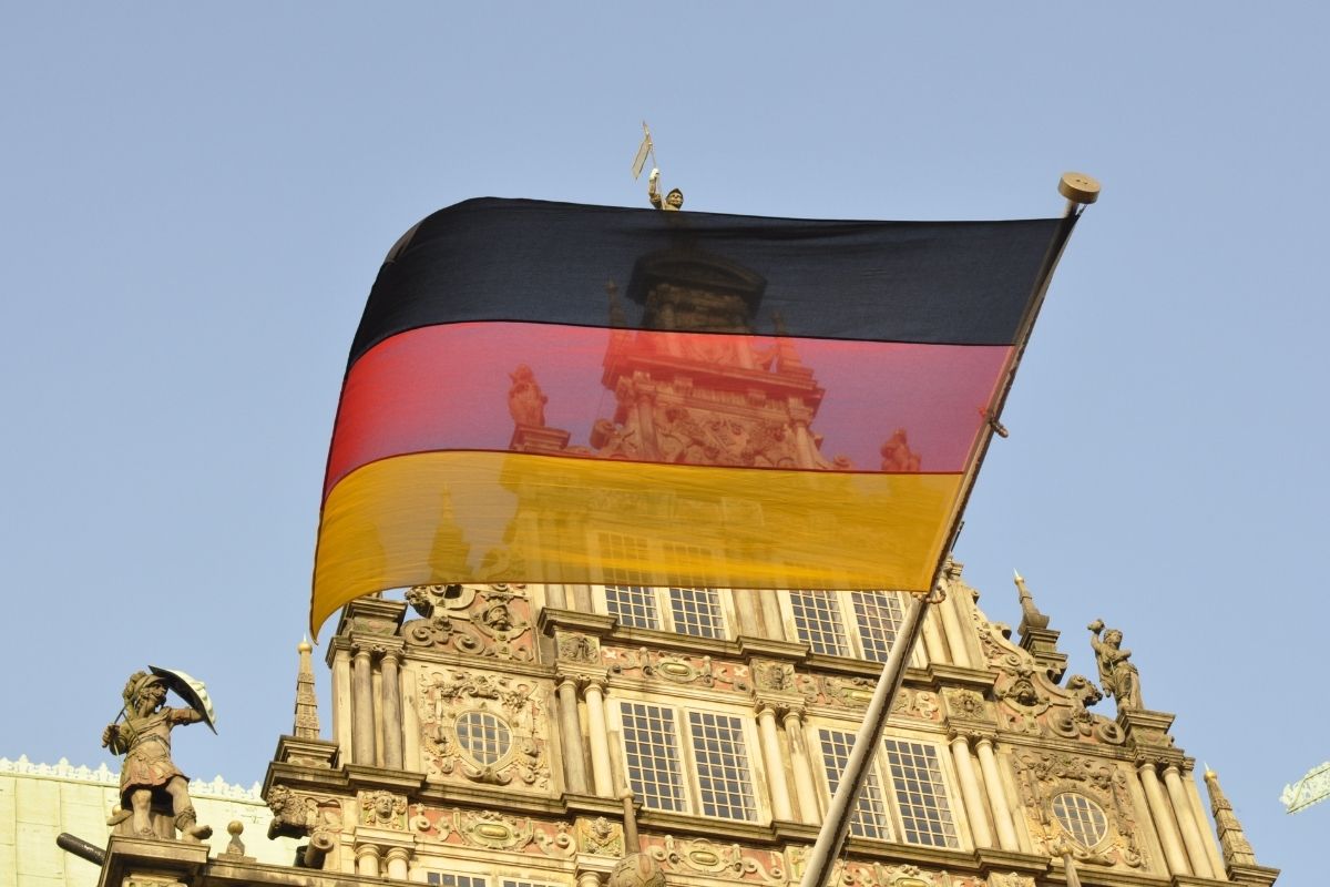 Almanya ekonomisi 2. çeyrekte ivme kaybetti