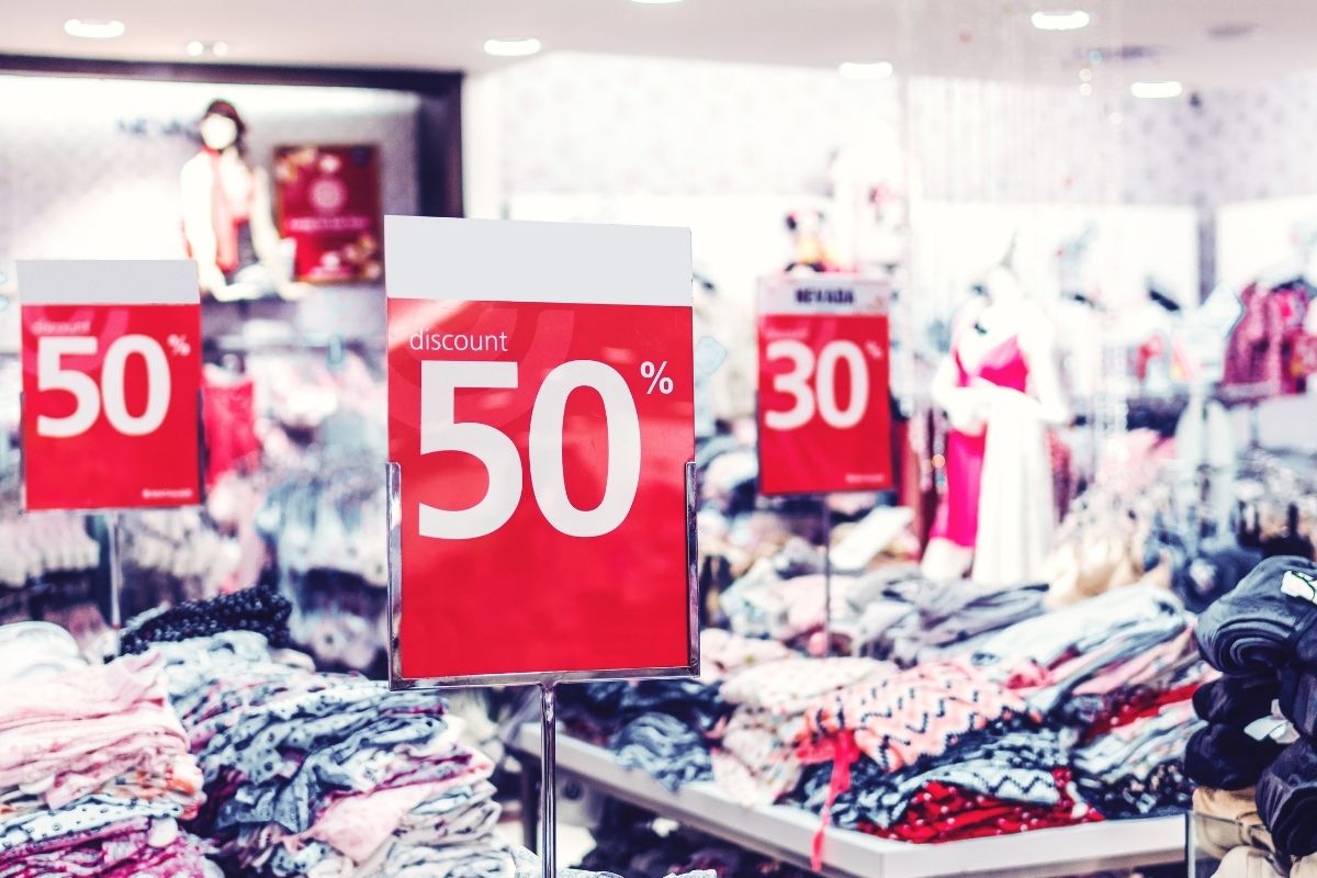 Ticaret Bakanlığından 'indirimli satış' yapan firmalara uyarı