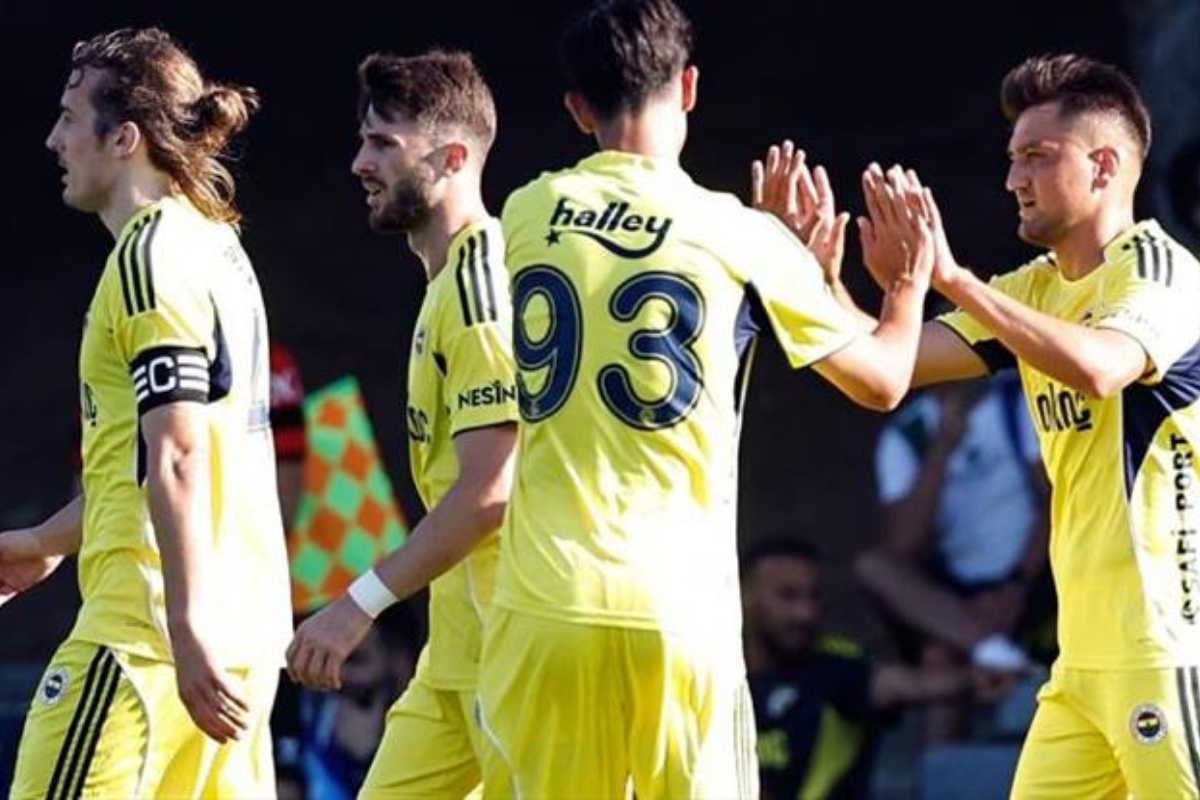 Fenerbahçe yarın ilk hazırlık maçına çıkıyor