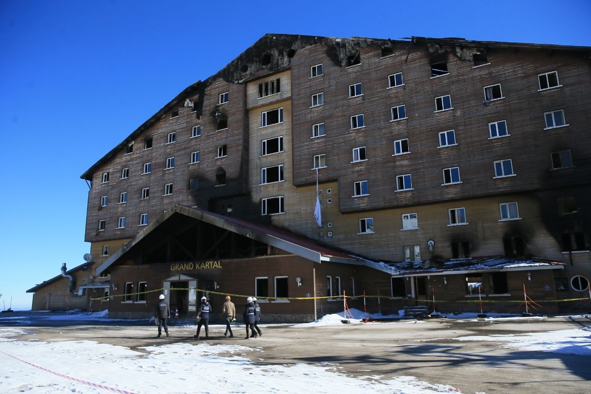 Kartalkaya faciasında ara karar açıklandı, denetim yapan itfaiye erine tutuklama kararı çıktı