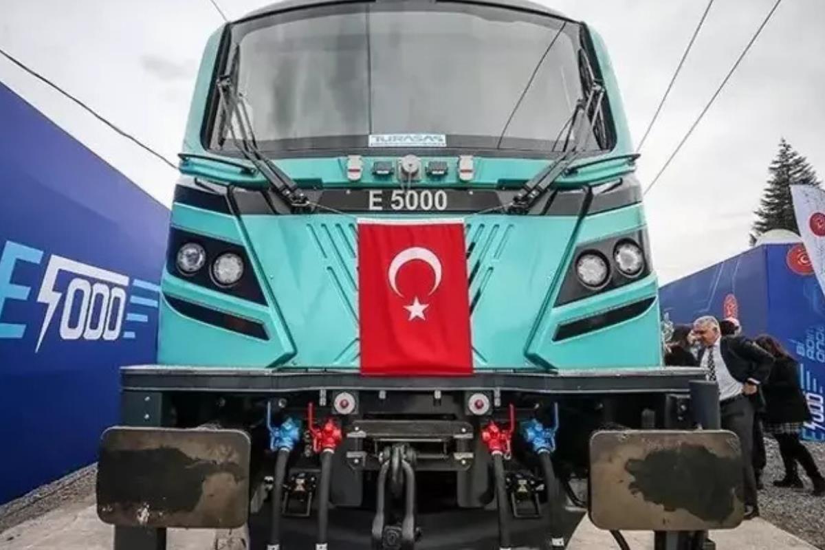 Yerli lokomotif 617 tonla ilk seferini tamamladı