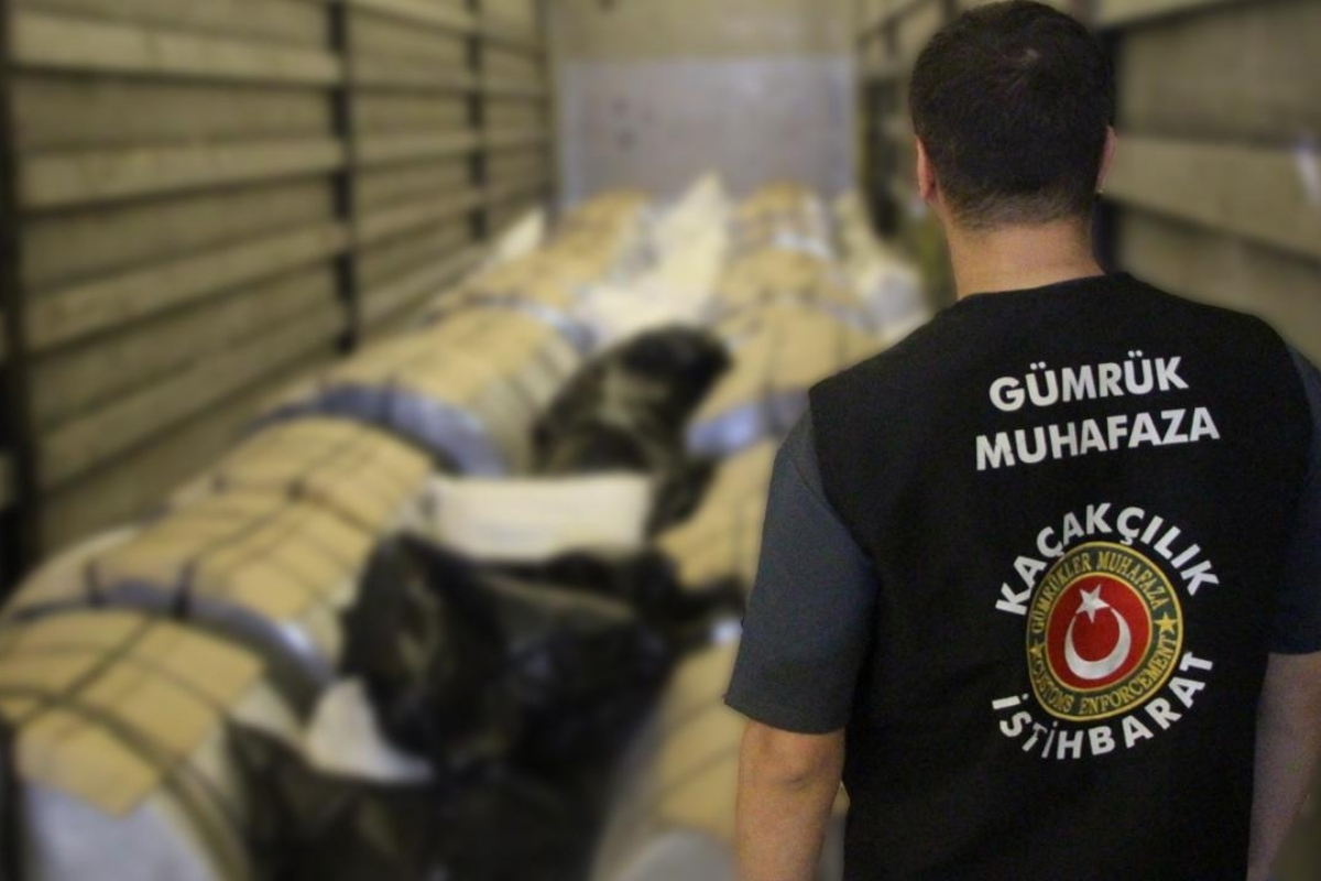 Gümrüklerde 6 ayda 35.5 milyar TL'lik kaçakçılık engellendi