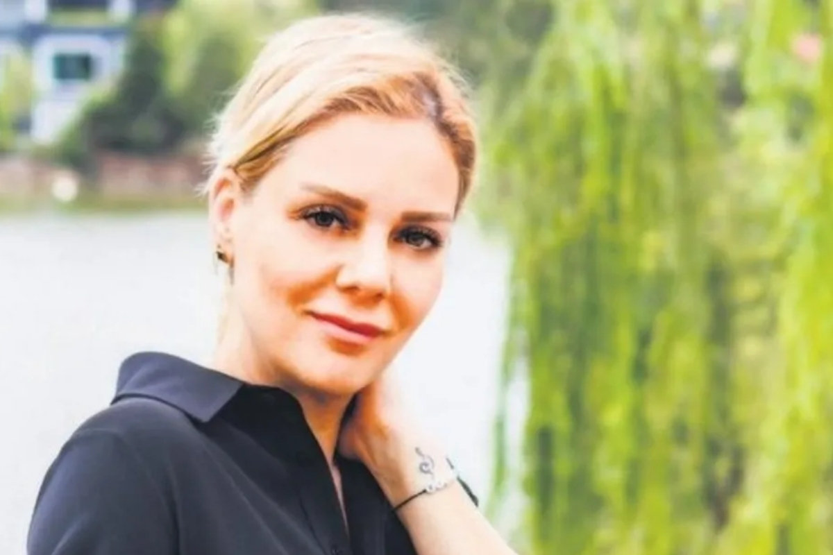 Kayahan'ın kızı Beste Açar'a mahkemeden sosyal medya yasağı: İpek Açar Ve Alper Kömürcü'nün şikâyetiyle 1 ay tedbir kararı