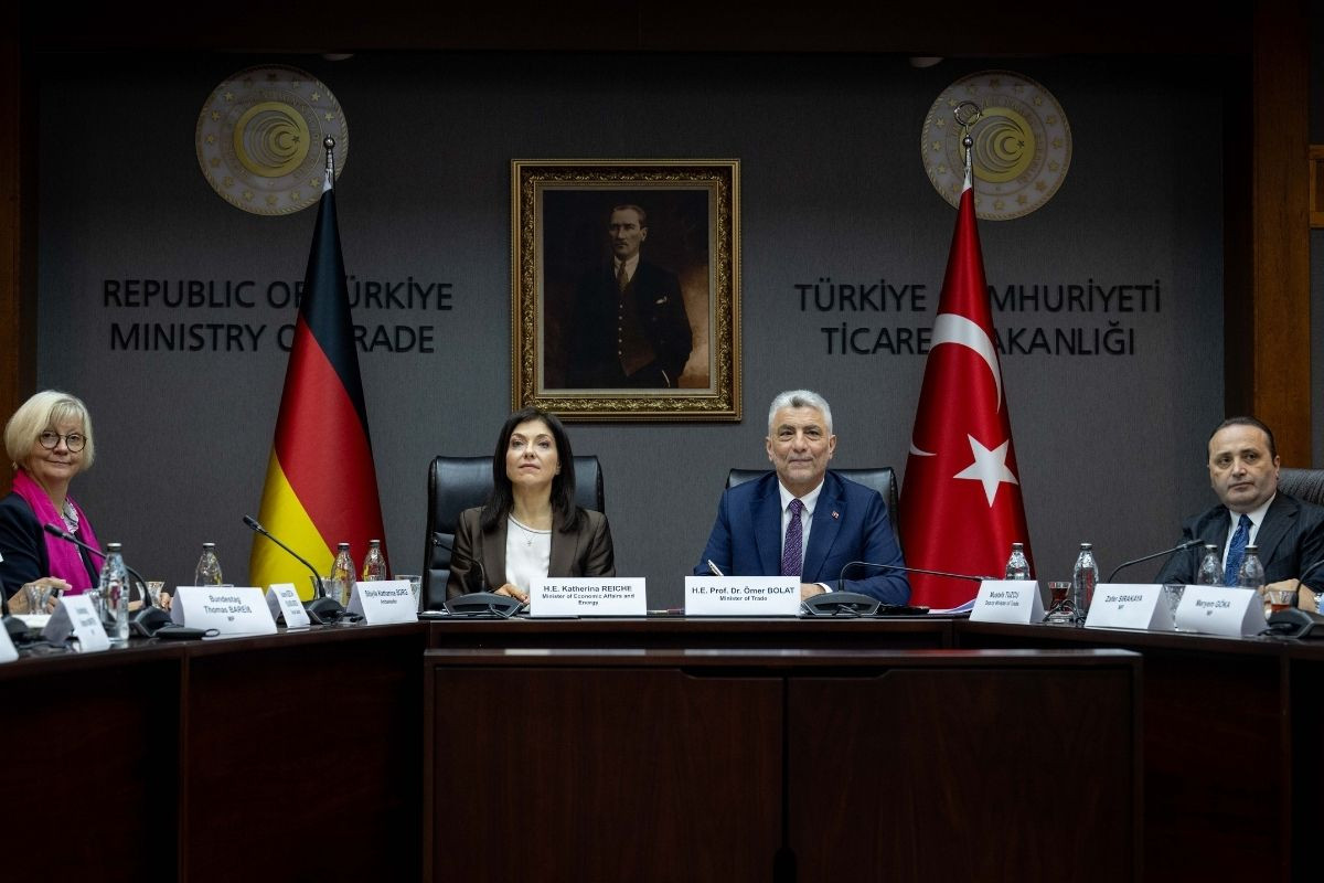 Ticaret Bakanı Bolat, Almanya'nın vize ret oranlarının yüzde 25'ten yüzde 14'e gerilediğini açıkladı