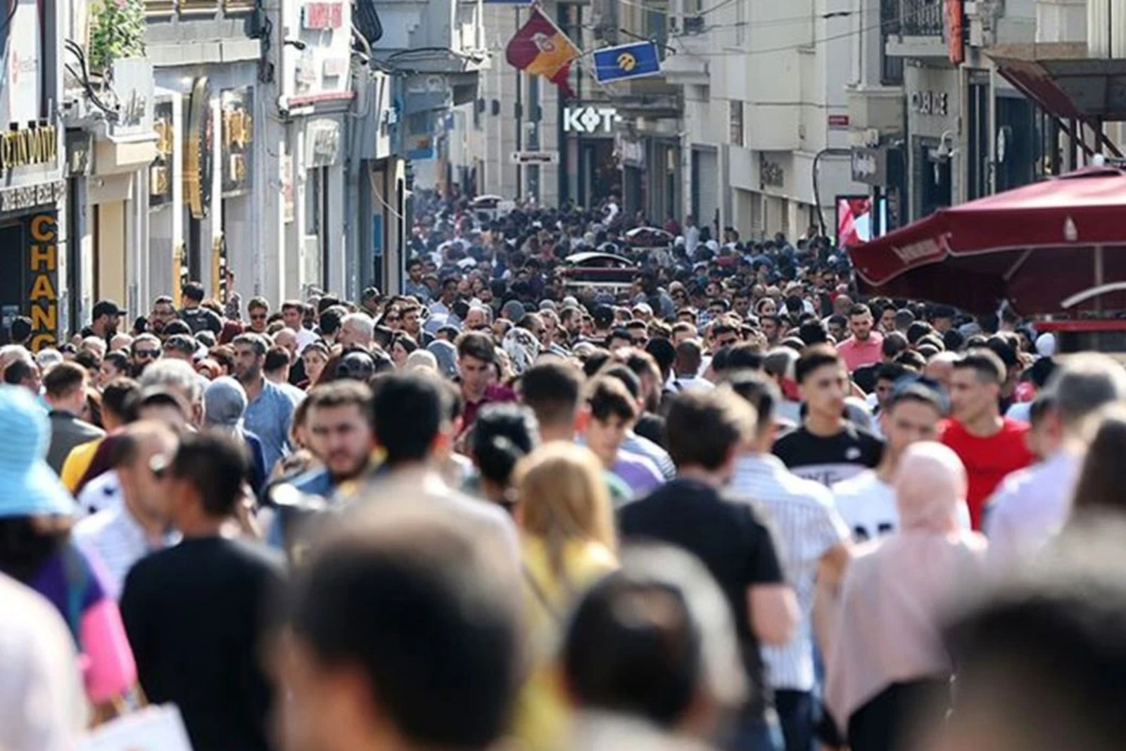 Dünya Nüfus Günü'nde Türkiye'nin son nüfus verileri açıklandı