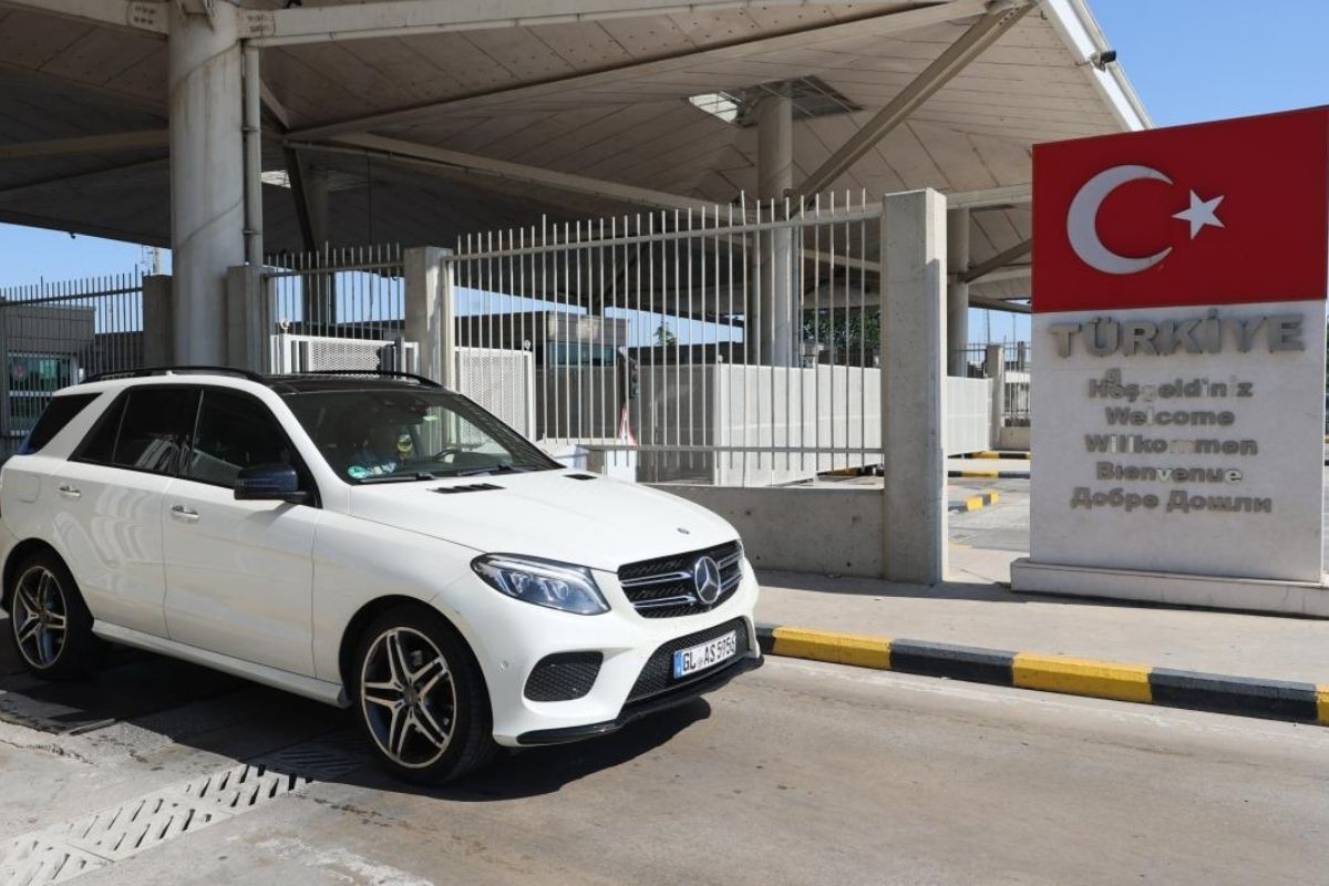 İçişleri Bakanı Çiftçi duyurdu, gurbetçilere yabancı plakalı araç kolaylığı