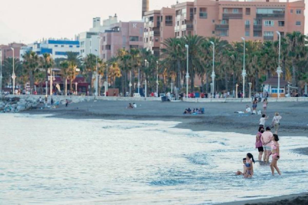 Malaga plajlarına E coli bakterisi kırmızı bayrak