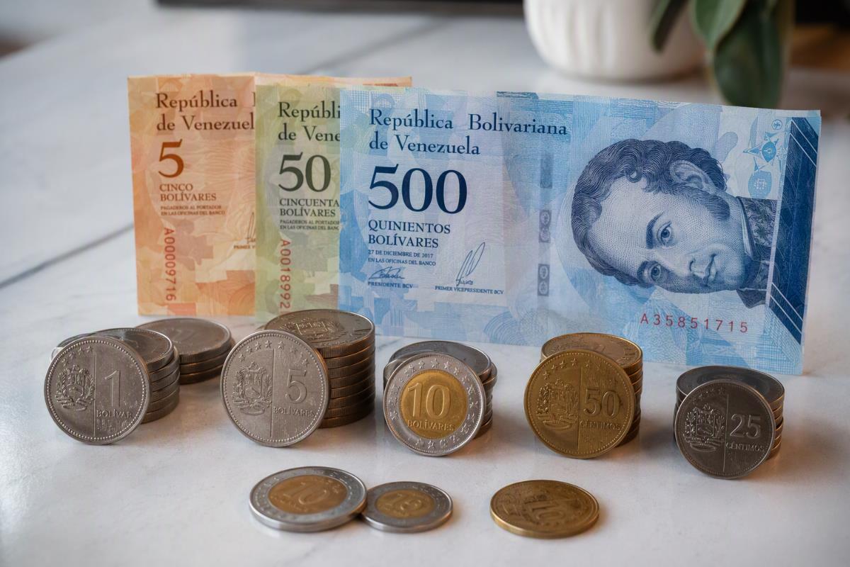 Venezuela'da enflasyon yüzde 400'e dayandı, para isteminde köklü değişiklik tartışmaları yeniden gündeme geldi