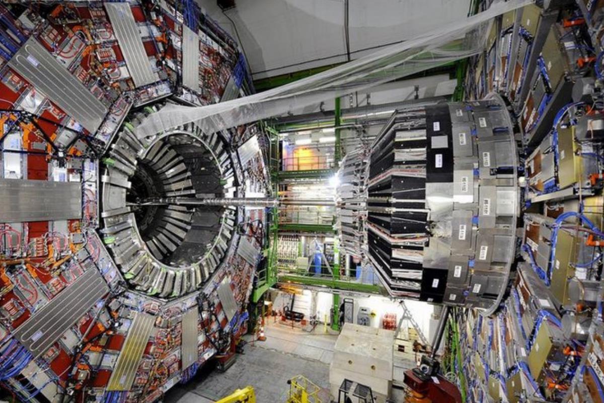 CERN'de Higgs bozonunu keşfeden parçacık hızlandırıcı teknolojisinin tıp alanındaki örneklerinden biri Ankara'da kiraya çıkıyor
