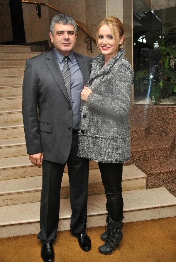 Erkan Kanioğlu ile eski eşi Meral Kaplan.