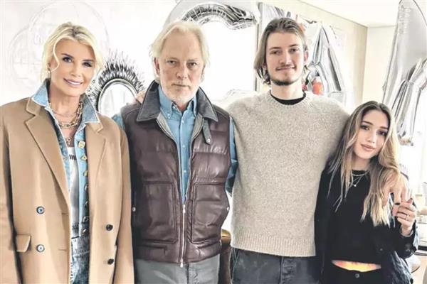 Adnan-Begüm Şen çiftinin oğlu Can, sevgilisi Melis Cümbüş'ü aileye soktu