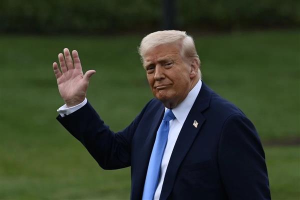 Trump Çin'in vergilerini yine yükseltti, diğer ülkeler için tarifelerde 90 günlük duraklamaya izin verdi