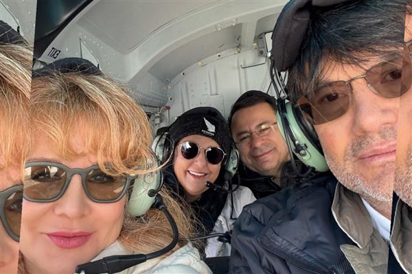 Berrin - Olgun Zorlu çifti helikopterle Yeni Zelanda turu attı