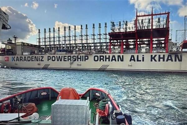 Yalova'da 289 metrelik enerji gemisi KPS ORHAN ALI KHAN karaya oturdu