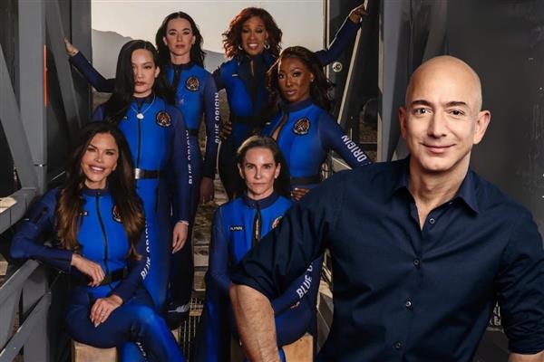 Dünyanın en zengin ikinci kişisi Jeff Bezos, Venedik'teki düğün öncesi nişanlısı Lauren Sanchez'i uzaya gönderiyor