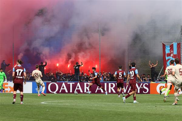Trabzonspor 19 Yaş Altı Takımı, UEFA Gençlik Ligi Yarı Final maçında Avusturya'nın Salzburg takımını 2-1 yendi ve finale yükseldi