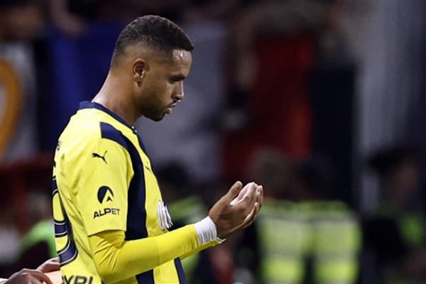 Fenerbahçe'nin yaklaşık 20 milyon euroya renklerine bağladığı Youssef En-Nesyri, eleştiriler ve ayrılık iddialarıyla gündemde
