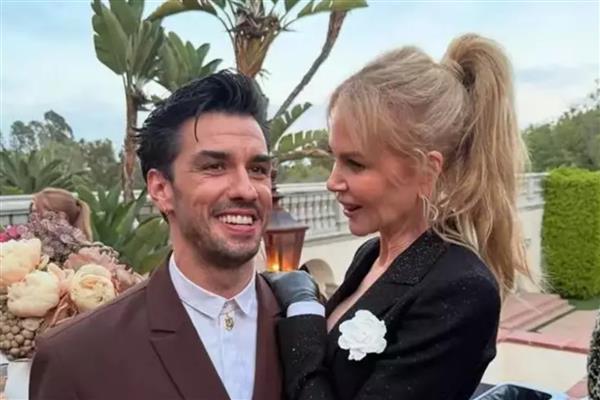 Aras Aydın ve Nicole Kidman'ın samimi kırmızı halı pozları