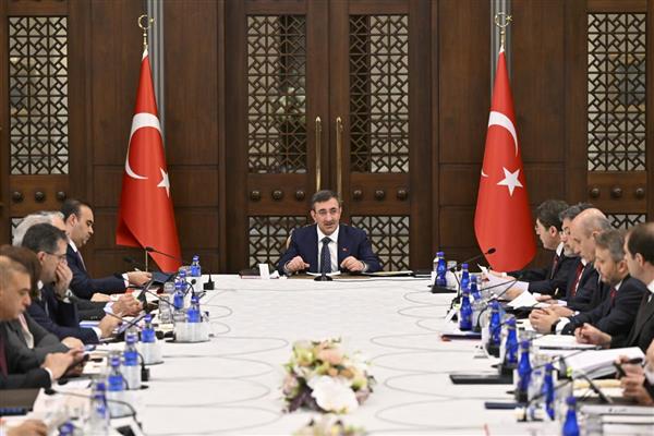 Cumhurbaşkanı Yardımcısı Cevdet Yılmaz: Küresel ekonomideki zorluklara rağmen Türkiye, uluslararası yatırımcılar için halen cazip