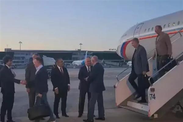 İstanbul barış müzakereleri kapsamında Rus heyeti İstanbul'a geldi