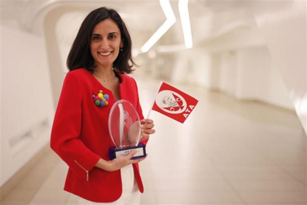 Türk bilim insanı Canan Dağdeviren beyin kanaması geçirdi