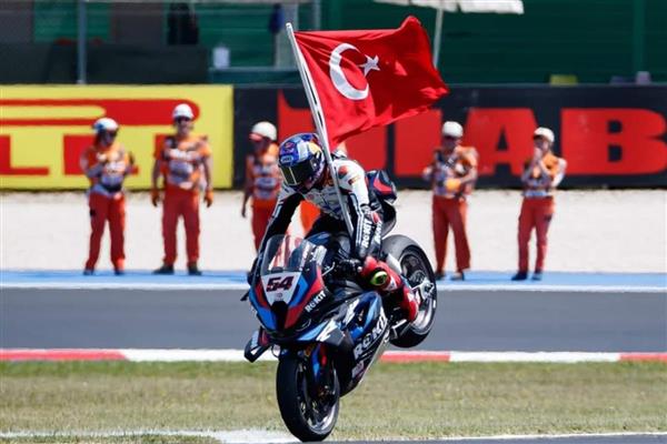 Milli motosikletçiler, İngiltere ve Almanya'da piste çıkacak