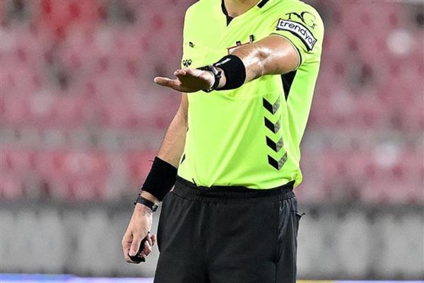 Sezon öncesi hakemlerden zam hamlesi: Türkiye Faal Futbol Hakemleri ve Gözlemcileri Derneği, ücret artışı için TFF ile görüşmelere başladı