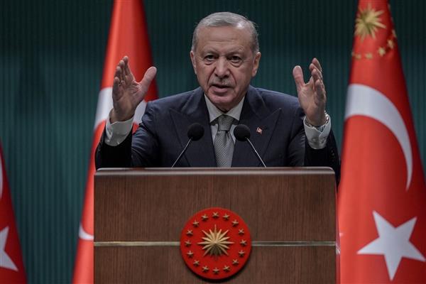 Cumhurbaşkanı Erdoğan'dan Aile Yılı mesajı: Memurlar, doğumdan itibaren ilköğretim çağına başlayana kadar yarı zamanlı çalışabilecek