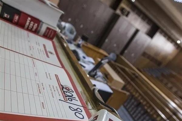 FETÖ şüphelilerinin dosyalarını para karşılığı kapatan zabıt katibi hakkında 1190 yıl 5 aya kadar hapis talebi