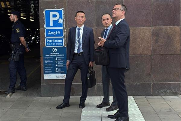 Çin ve ABD gümrük tarifelerinin uzatılması konusunda uzlaştı