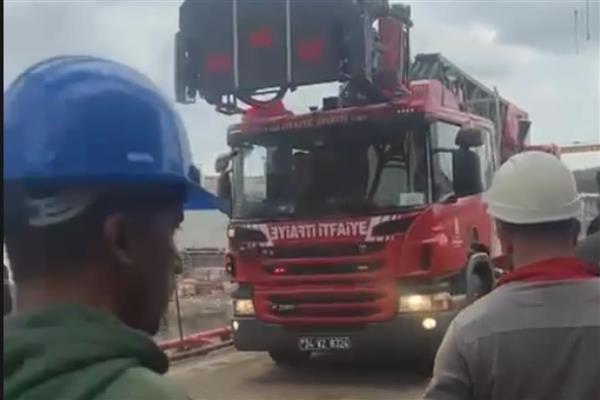 Tuzla'da tersanede patlama: Ölü ve yaralılar var