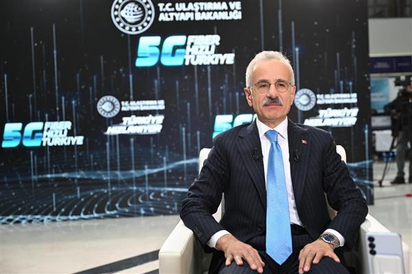 Ulaştırma ve Altyapı Bakanı Abdülkadir Uraloğlu açıkladı: 5G ihalesinde 2 milyar 125 milyon dolar başlangıcımız olacak