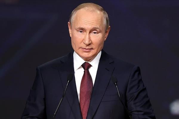 Rusya Devlet Başkanı Vladimir Putin: Batılı seçkinlerin saldırgan eylemleri sonucu enerji mimarisi bozuluyor