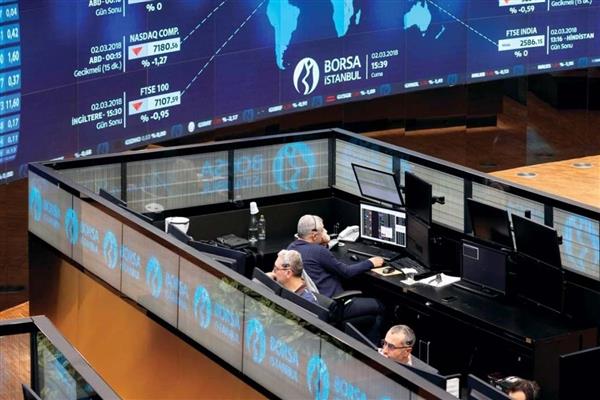 Küresel piyasalarda pozitif seyir izlenirken BIST 100 endeksi haftanın ilk gününde değer kaybetti