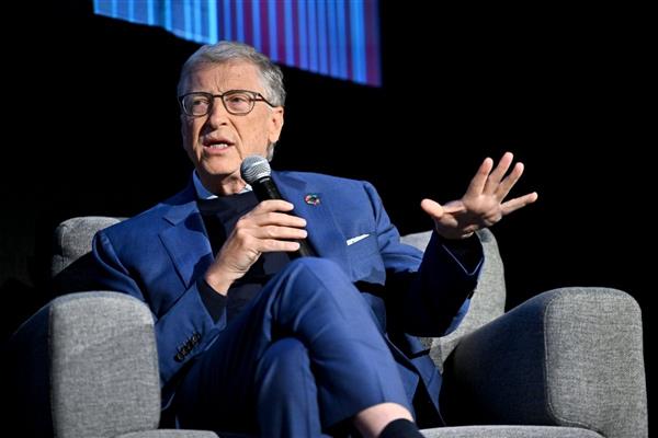 Bill Gates, yapay zekanın insanlığı sağlık alanında olağanüstü dönüm noktasına taşıyacağını söyledi