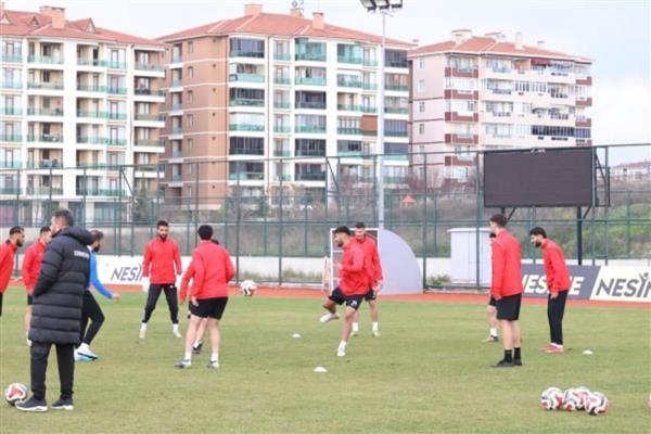 Kadrosunun tamamı bahisten ceza alan Edirnespor destek bekliyor