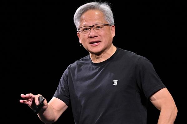 Nvidia CEO'su Jensen Huang'a göre yapay zekanın enerji sorunu abartılıyor
