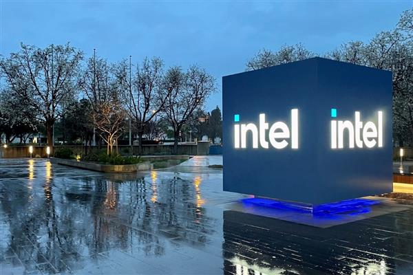 İddiaya göre, Intel yaptırım uygulanan Çin birimine sahip bir firmanın çip üretim araçlarını test etti
