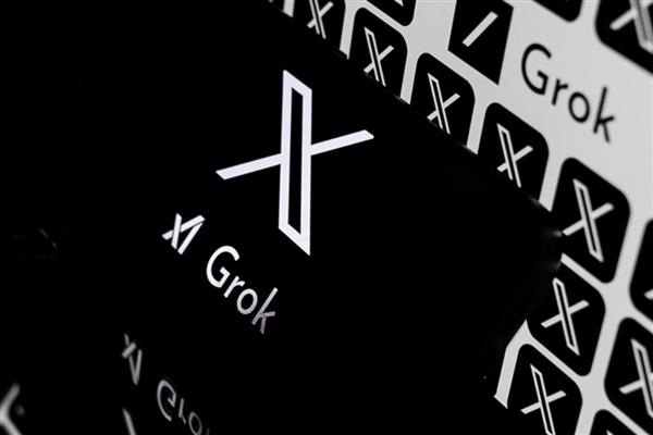 Elon Musk ve El Salvador hükümeti ile anlaştı, Grok devlet okullarına yerleştiriliyor