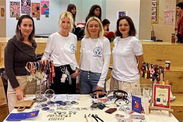 Derin Mermerci patili dostları için kermeste satış yaptı