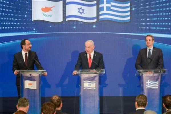 İsrail Başbakanı Netanyahu, Yunanistan ve GKYR liderleriyle buluştu