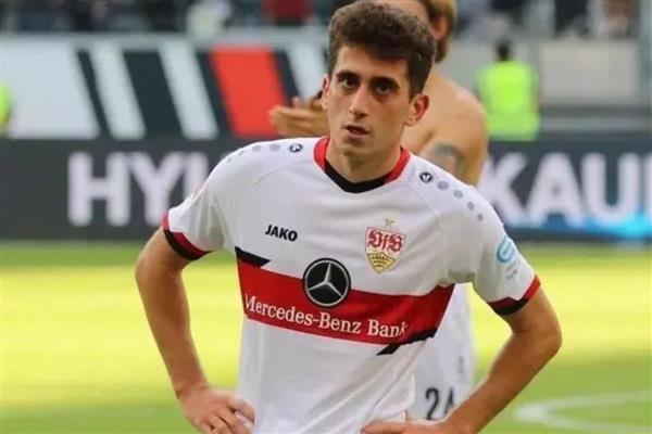 16'sında 'olağanüstü yetenek' olarak tanınan Ömer Faruk Beyaz, 22'sinde Erokspor'da