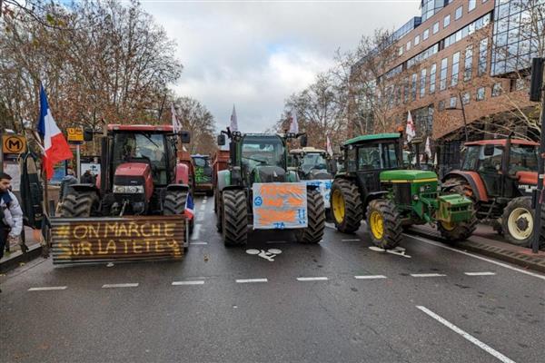 Fransa hükümeti çiftçi eylemlerine yol açan salgının kontrol altına alındığını bildirdi