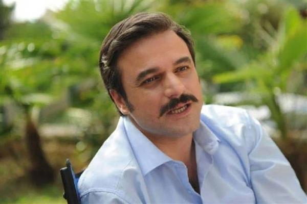 Oyuncu Ufuk Özkan hastaneye kaldırıldı, karaciğer nakli için uygun donör bekliyor