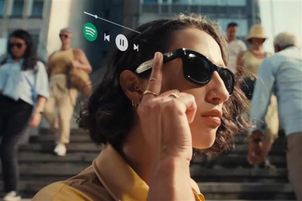 Meta, talepteki patlamanın ardından Ray-Ban'dan gözlük üretimini ikiye katlamasını istiyor