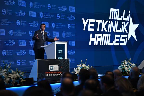 Savunma sanayisindeki yetenek yönetimi için zirve toplandı, savunma sanayi ihracatı ilk kez çift haneli rakamda