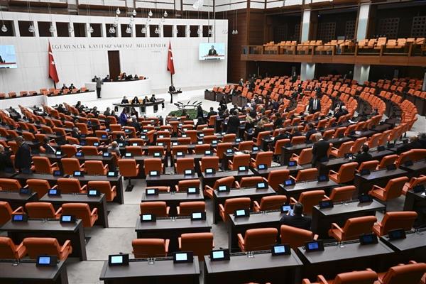 En düşük emekli aylığını artıran kanun teklifi TBMM Komisyonu'nda
