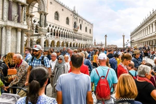 Avrupa Birliği ülkelerinde turistik tesislerde geçirilen gece sayısı 3 milyar 80 milyona ulaştı
