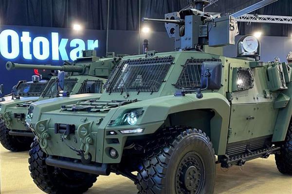 OTOKAR, Romtehnica ile yürütülen zırhlı araç projesinde yaşanan gecikmeler nedeniyle şirkete tazminat talebinde bulunulduğunu açıkladı